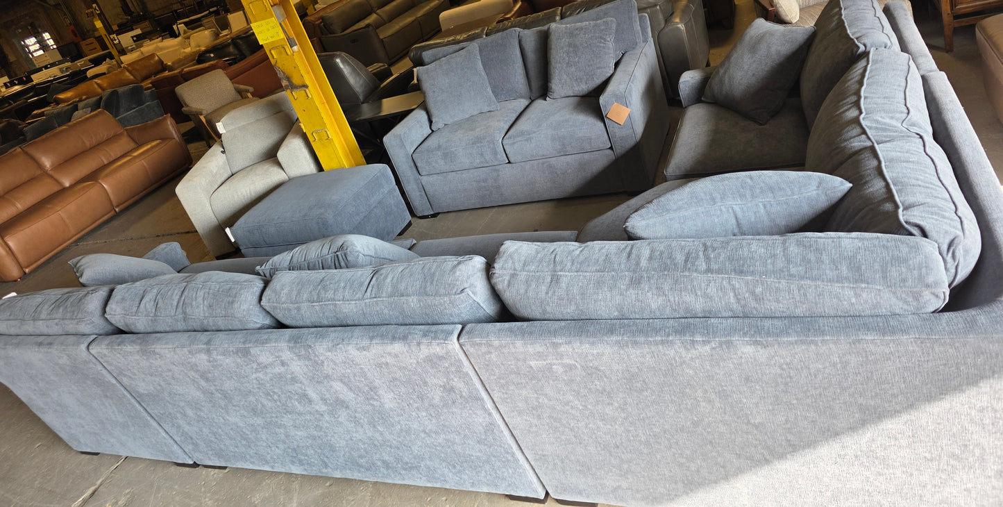 Radley 4-pc Sectional Sofa (Heavenly Naval Blue)