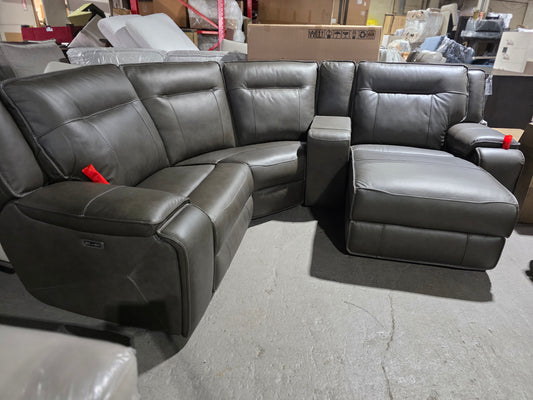 Hansley Leather Sectional w/ Reclining Chaise (Grey)