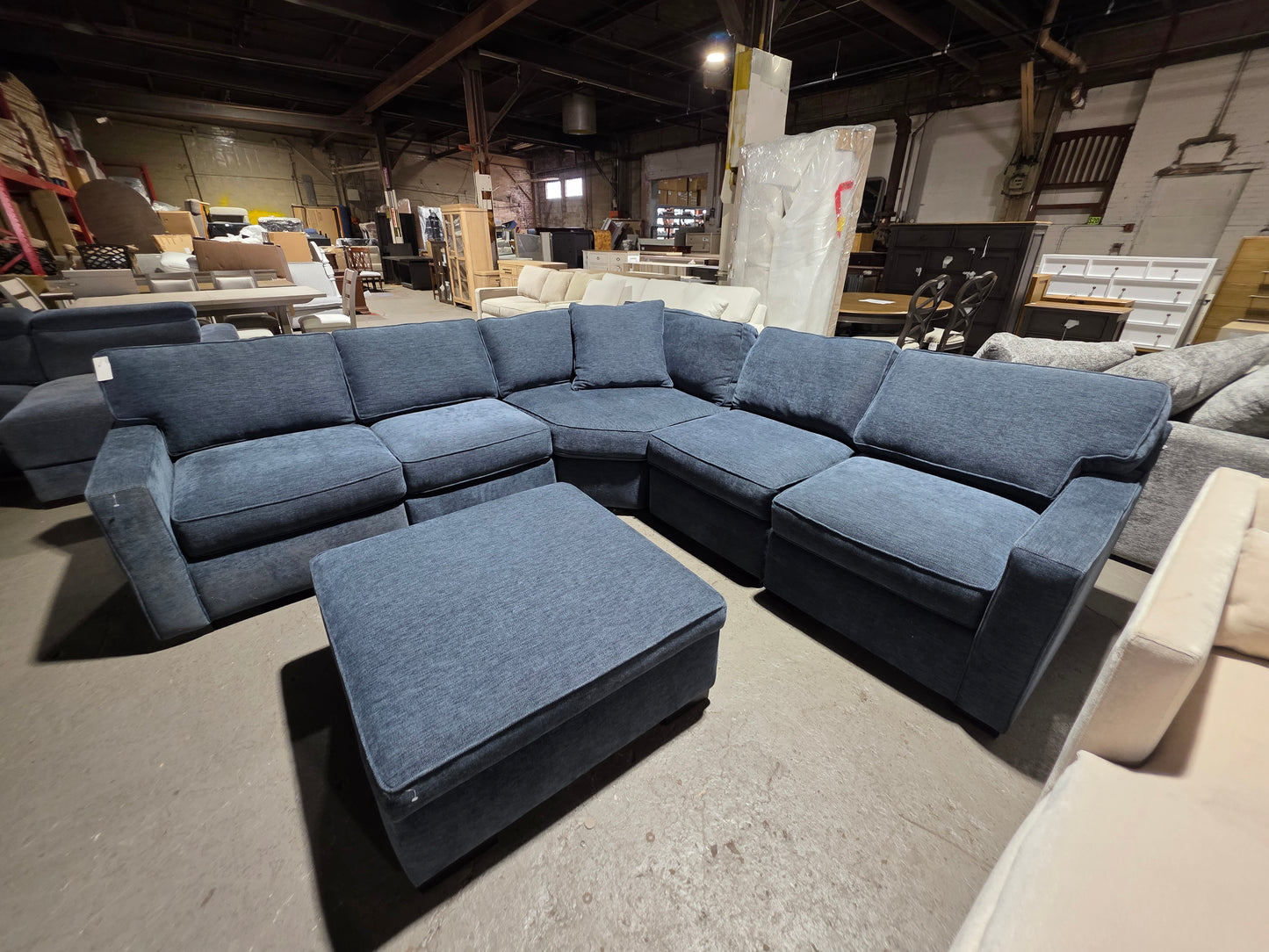 Radley 5-Pc. Fabric Sectional Sofa (Blue)