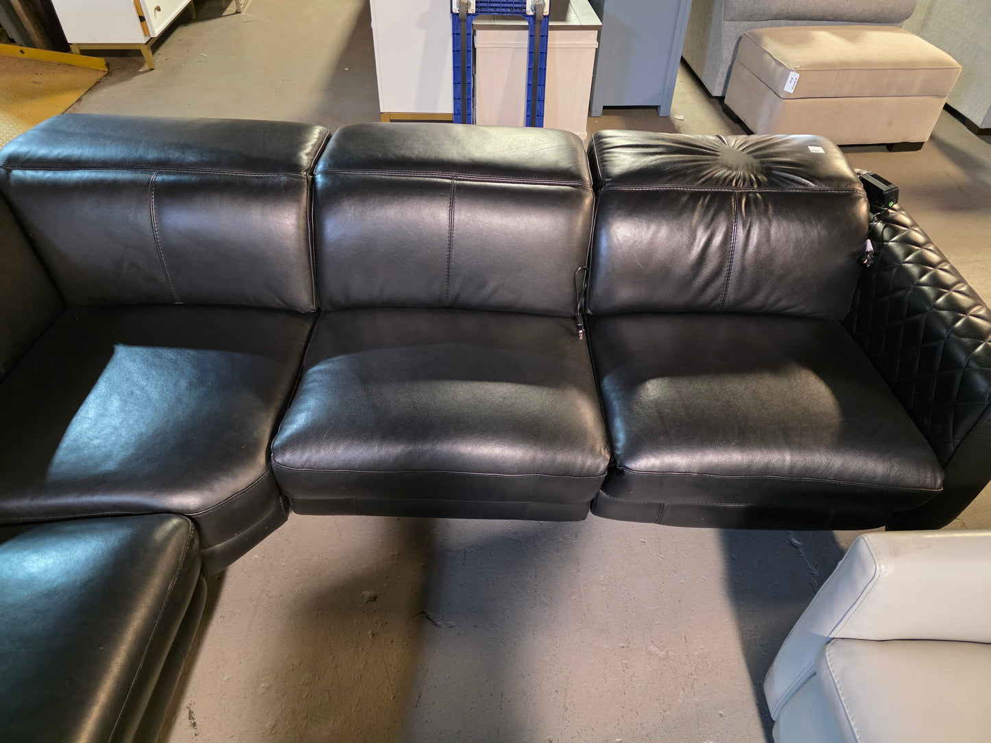 Jaconna 5-Pc. Leather Sectional with 3 Power Recliners