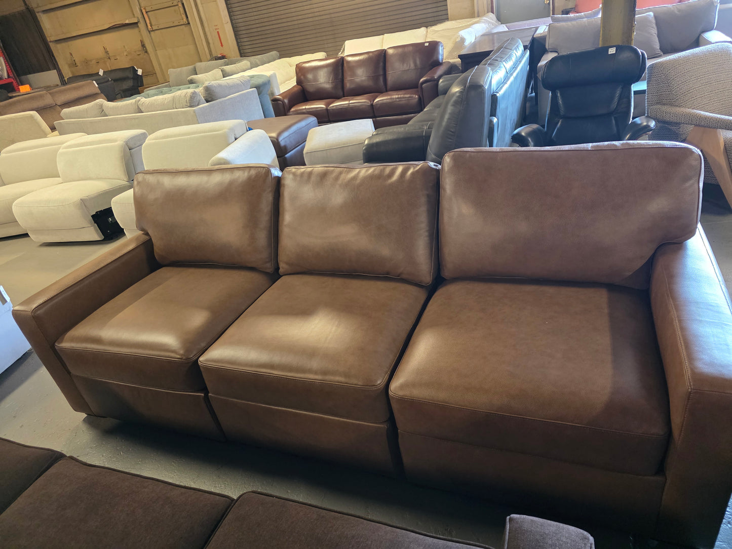Radley Leather 3-Pc. Sectional (Light tan)