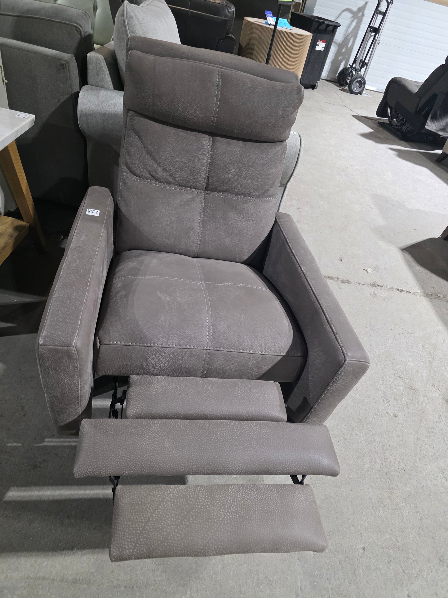 Brown Pushback Recliner