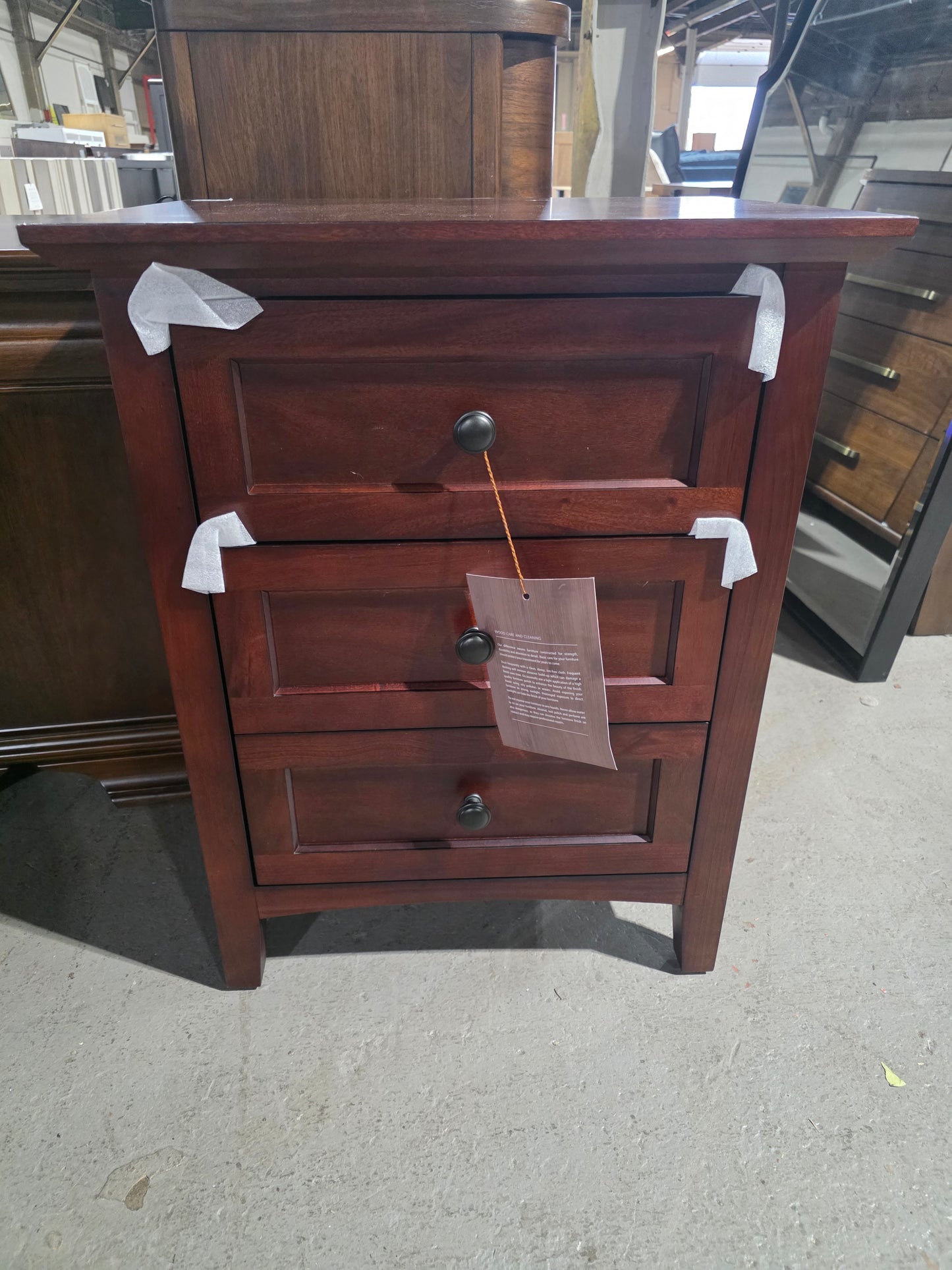 Hedworth Nightstand (Brown)