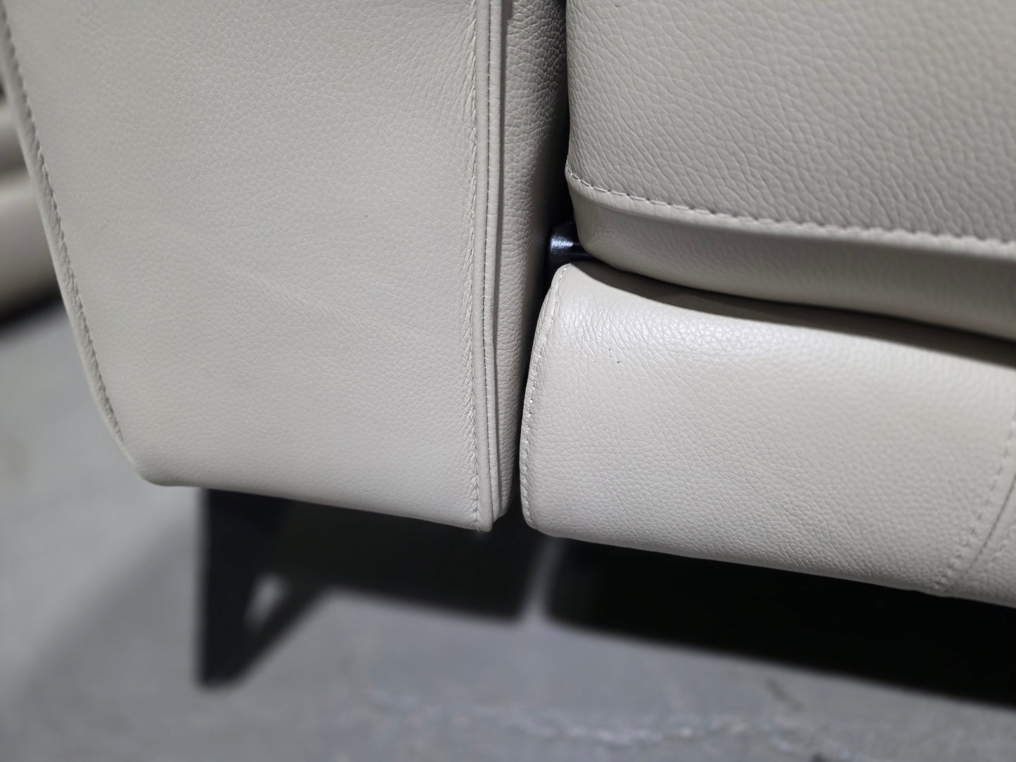 Neiwert 2-pc. Leather Sofa Sectional With 2 Power Recliners In Neutral