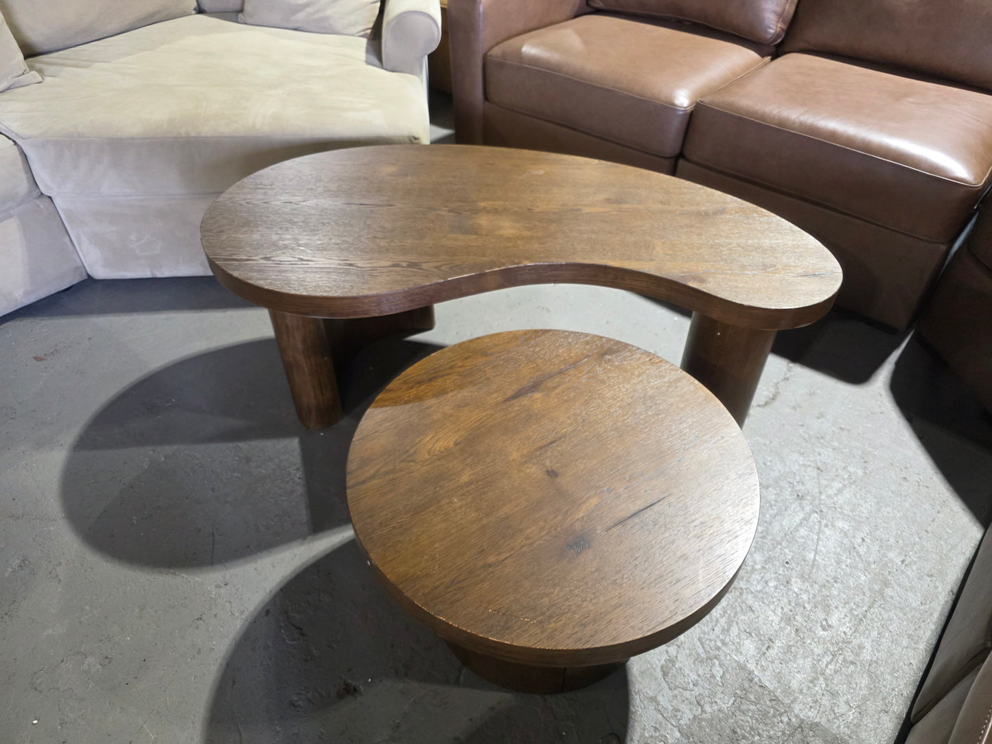 Santa Cruz 40" Wood Bunching Coffee Table