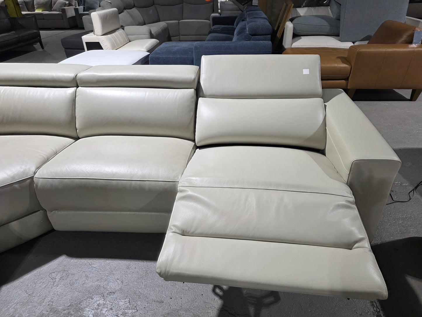 Nevio 6-pc Leather "L" Shaped Sectional Sofa with 3 Power Recliners and Articulating Headrests (Argento Stone)