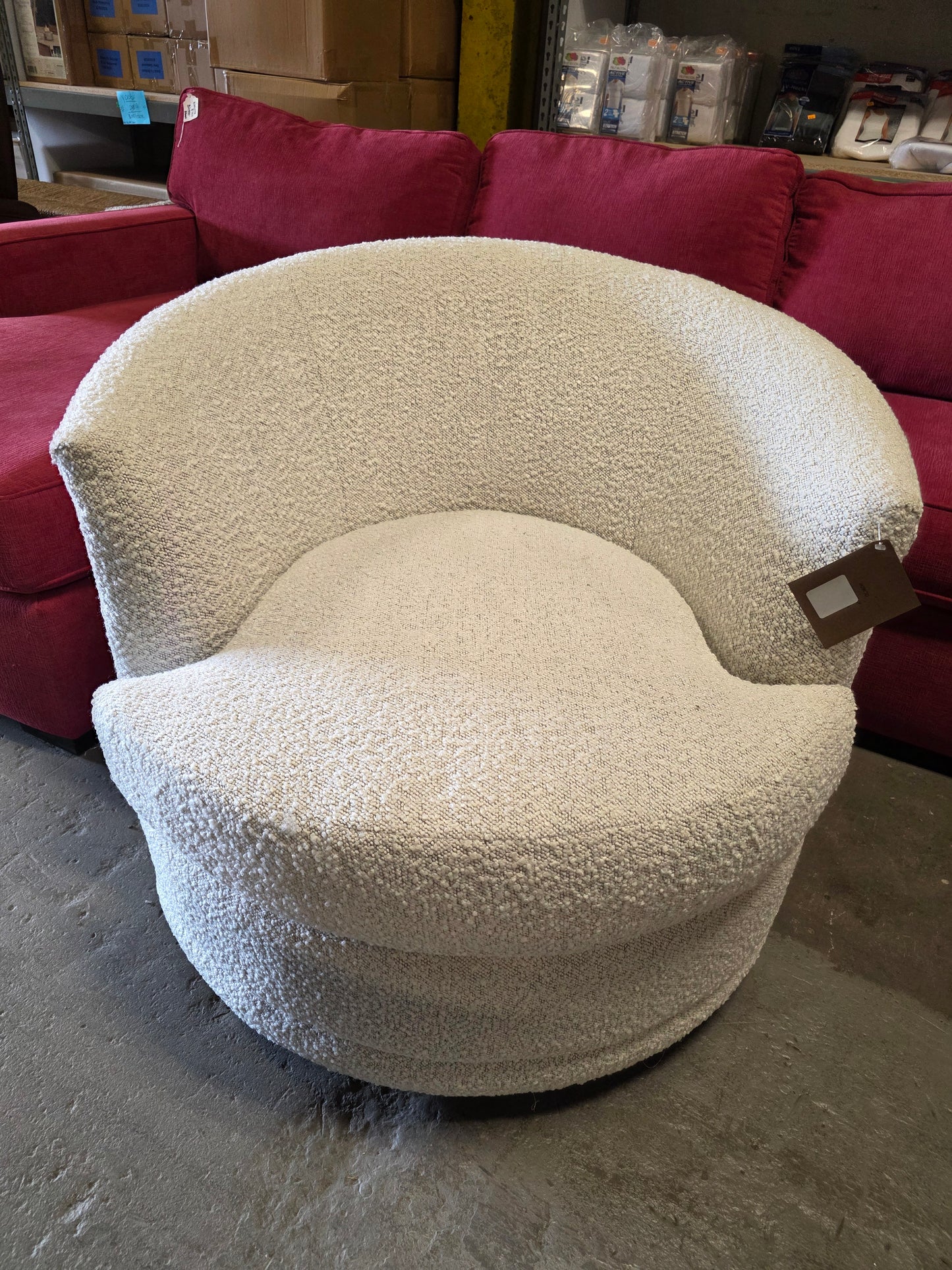 36" Fabric Boucle Swivel Chair