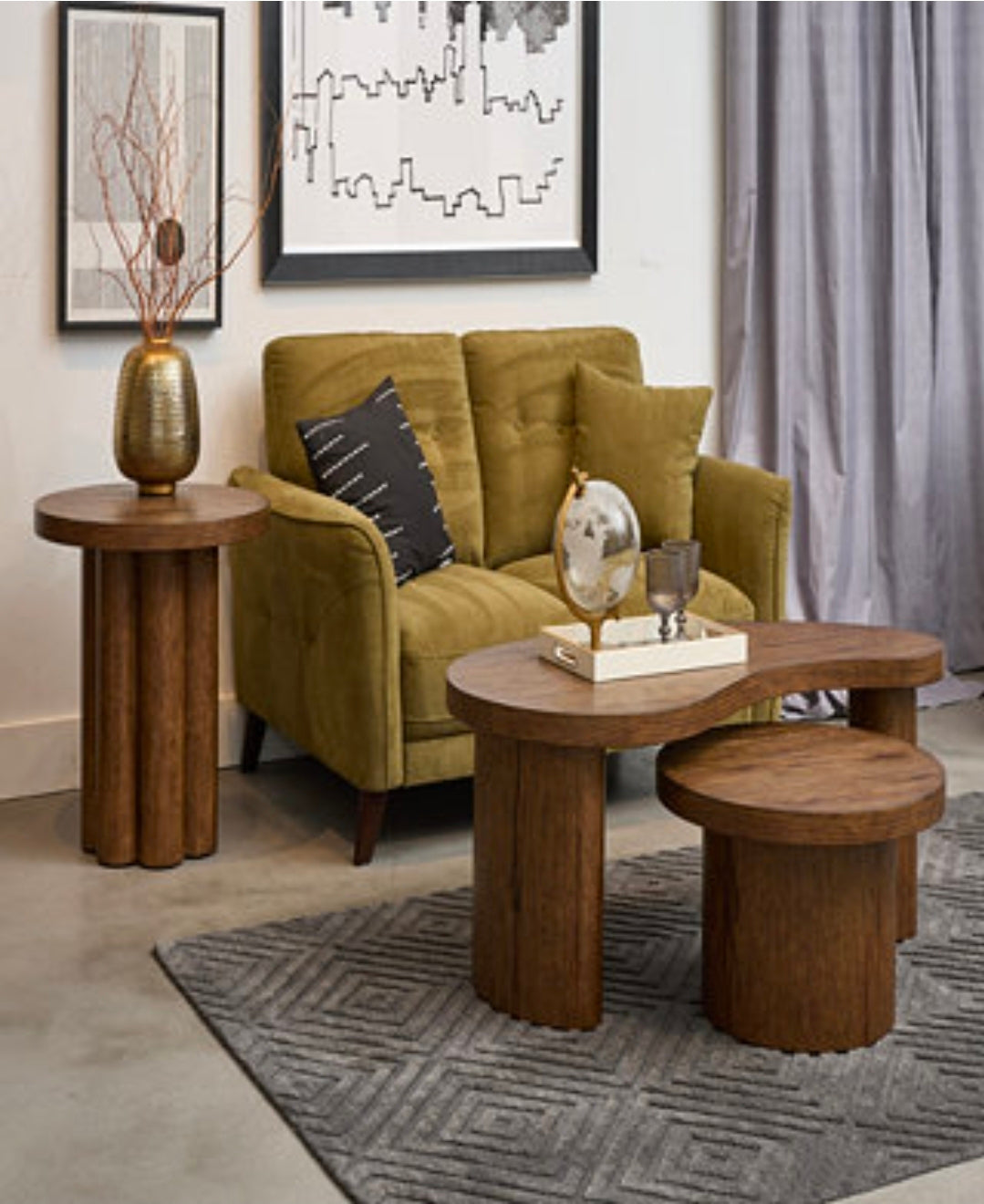 Santa Cruz 40" Wood Bunching Coffee Table