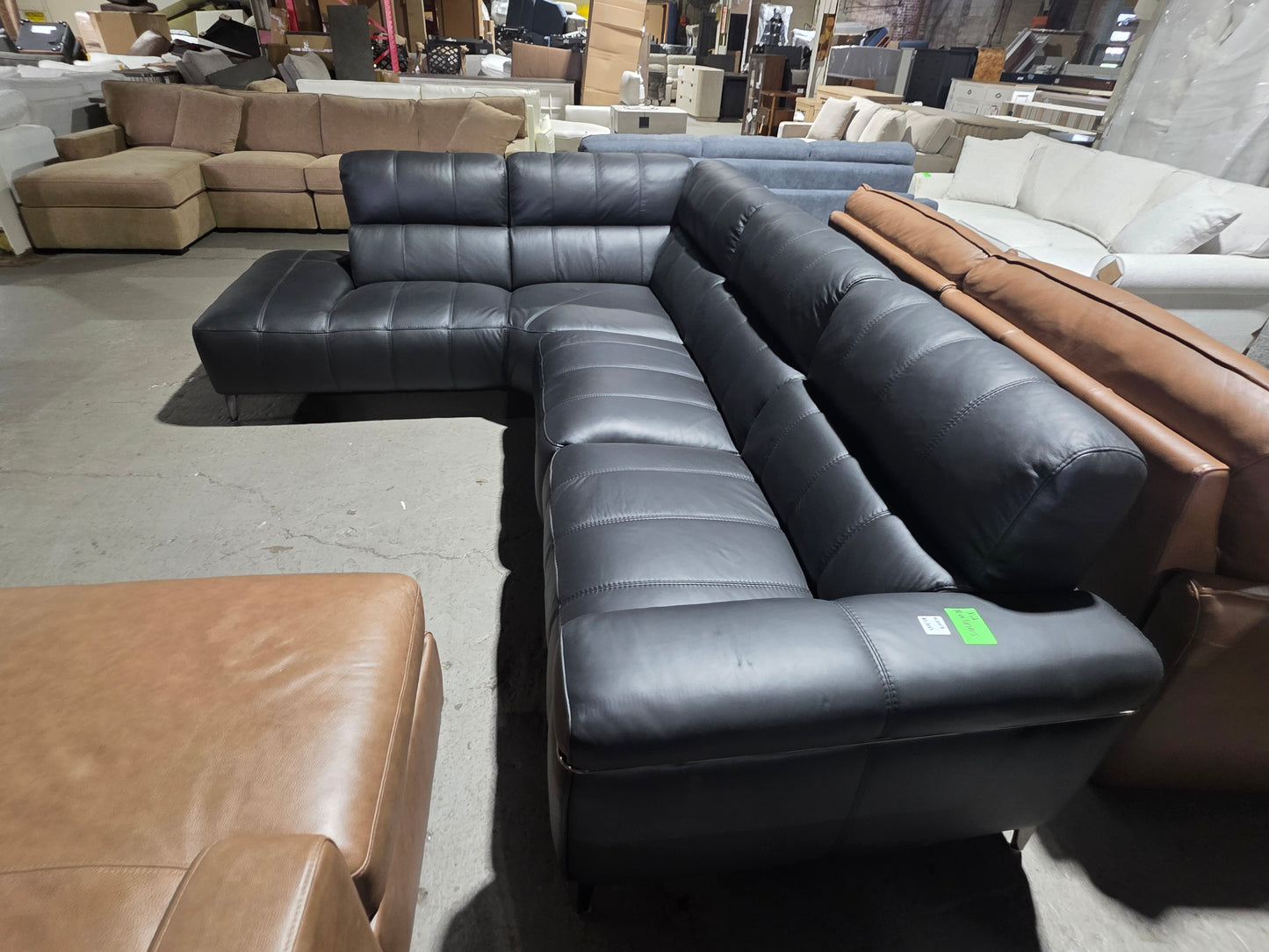 Wyndill 2-Pc. Leather Sectional with 2 Power Recliners (Black)
