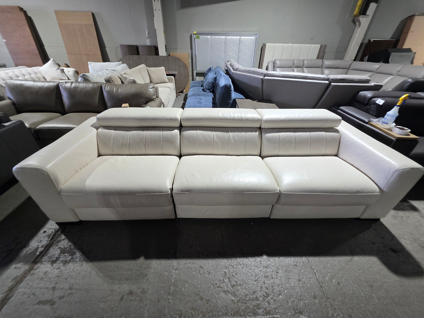 Rinan 3-pc. Leather Sectional with 2 Power Recliners (Cream)