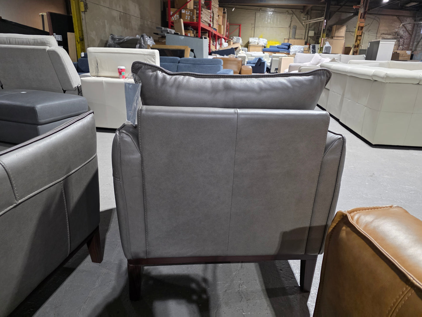 Kettner 34" Leather Chair (Charcoal)