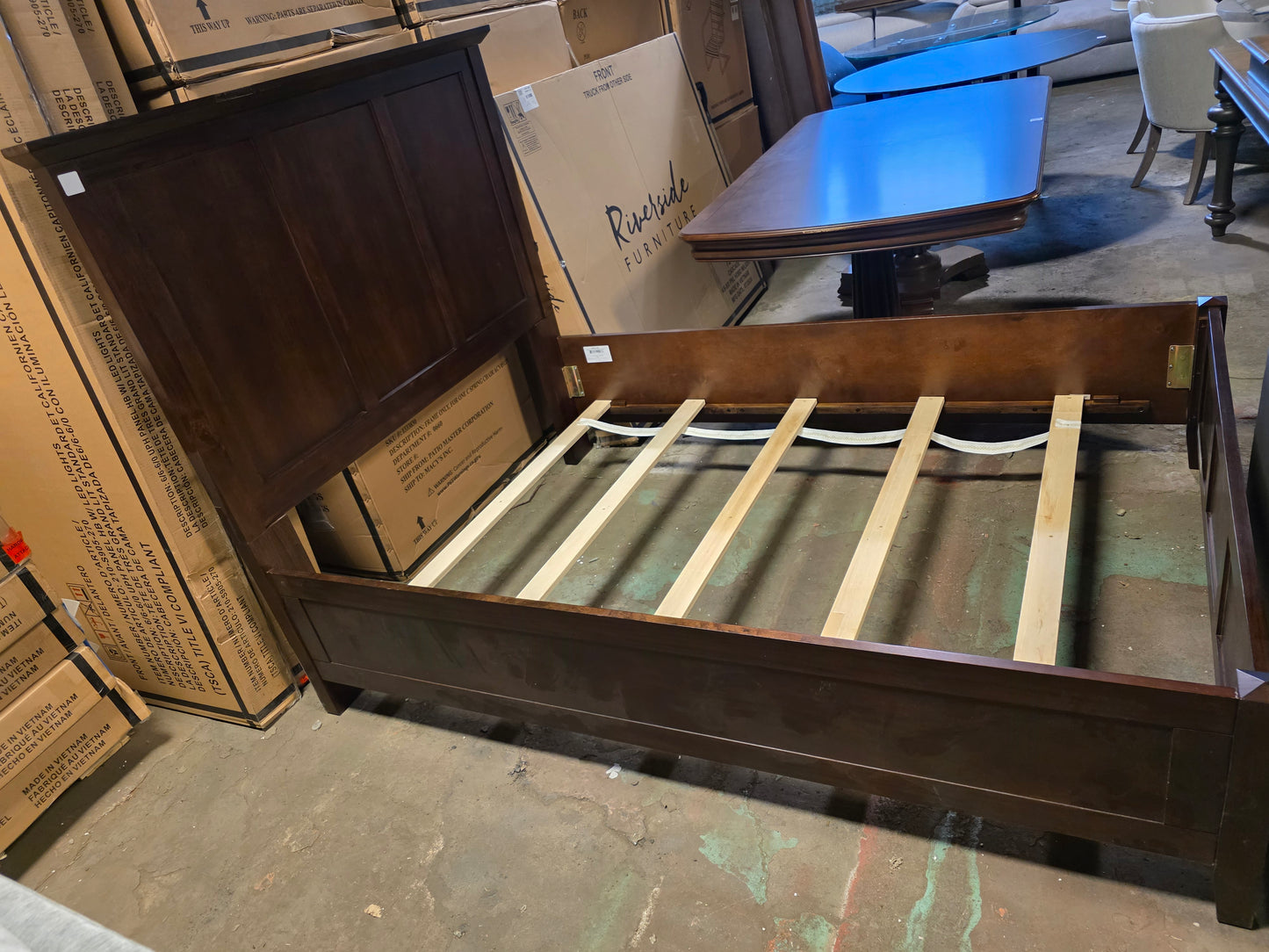 Hedworth Full Bedframe (Brown)