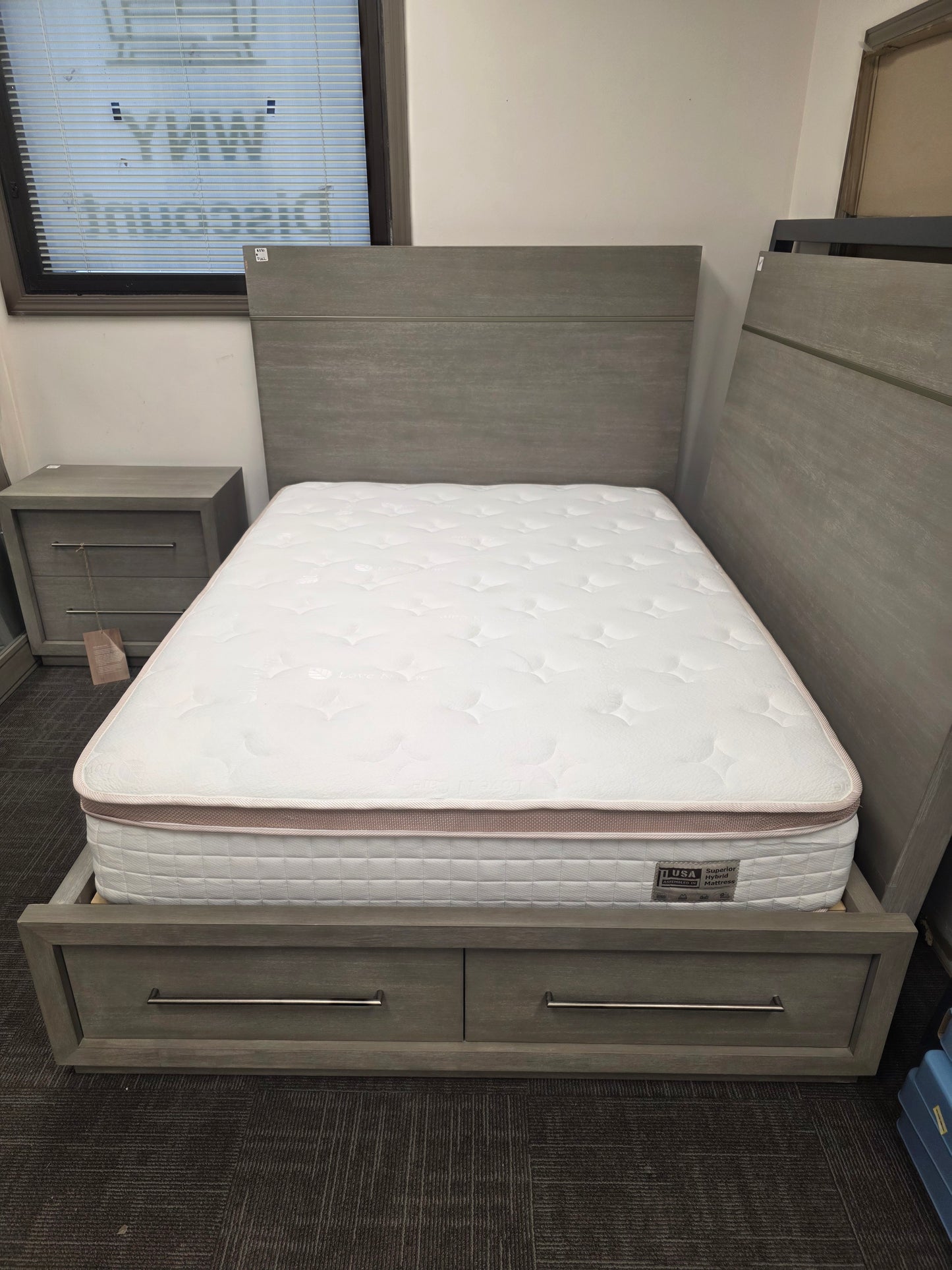 Tivie Full Storage Bed (Grey)