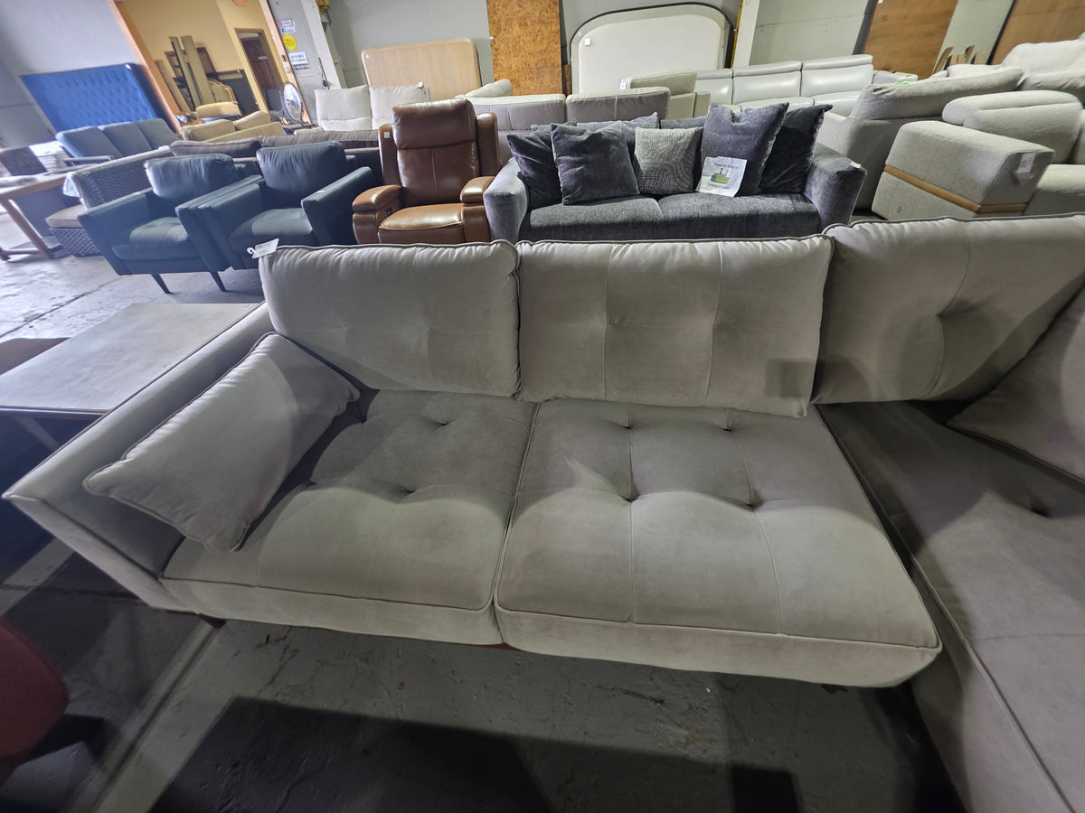 Hazelynn 2-Pc. Fabric Sectional (Taupe)
