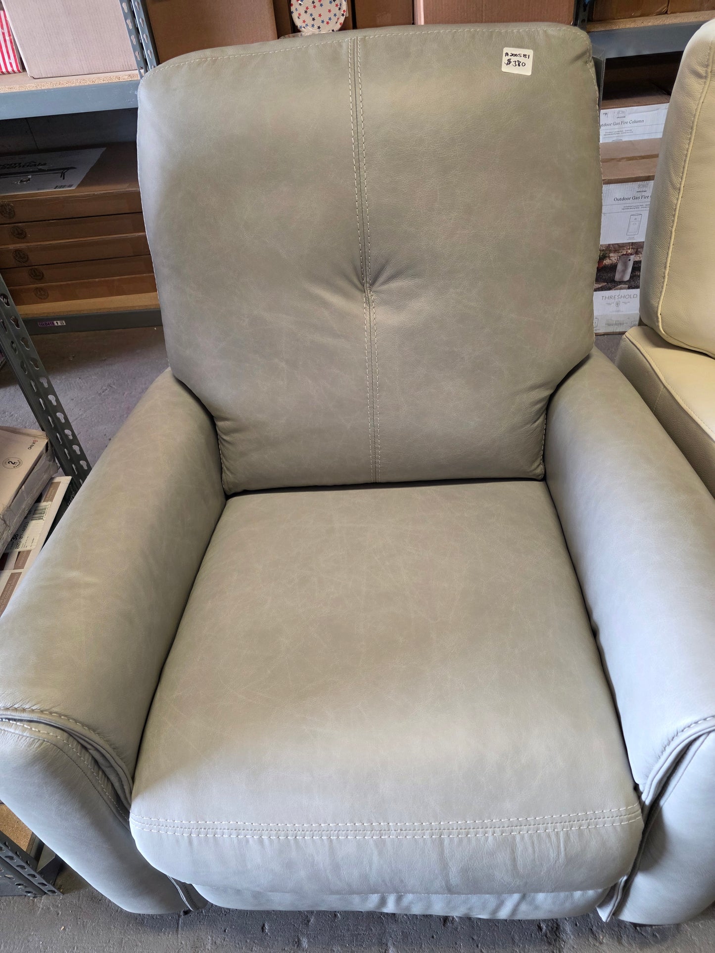 Ashlinn 34" Pushback Recliner (Grey)