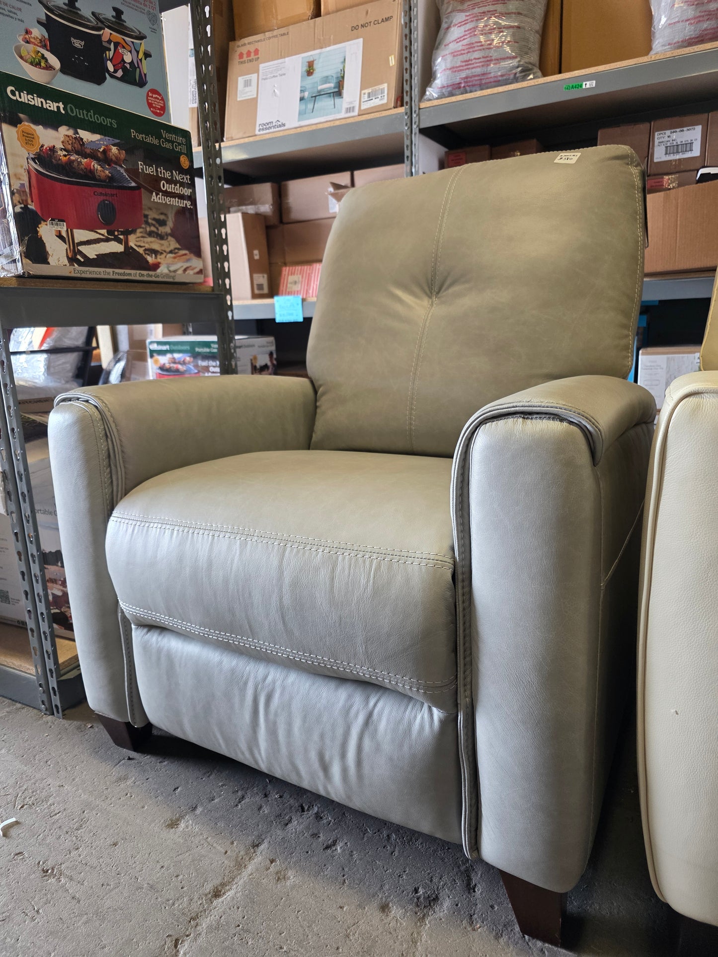 Ashlinn 34" Pushback Recliner (Grey)