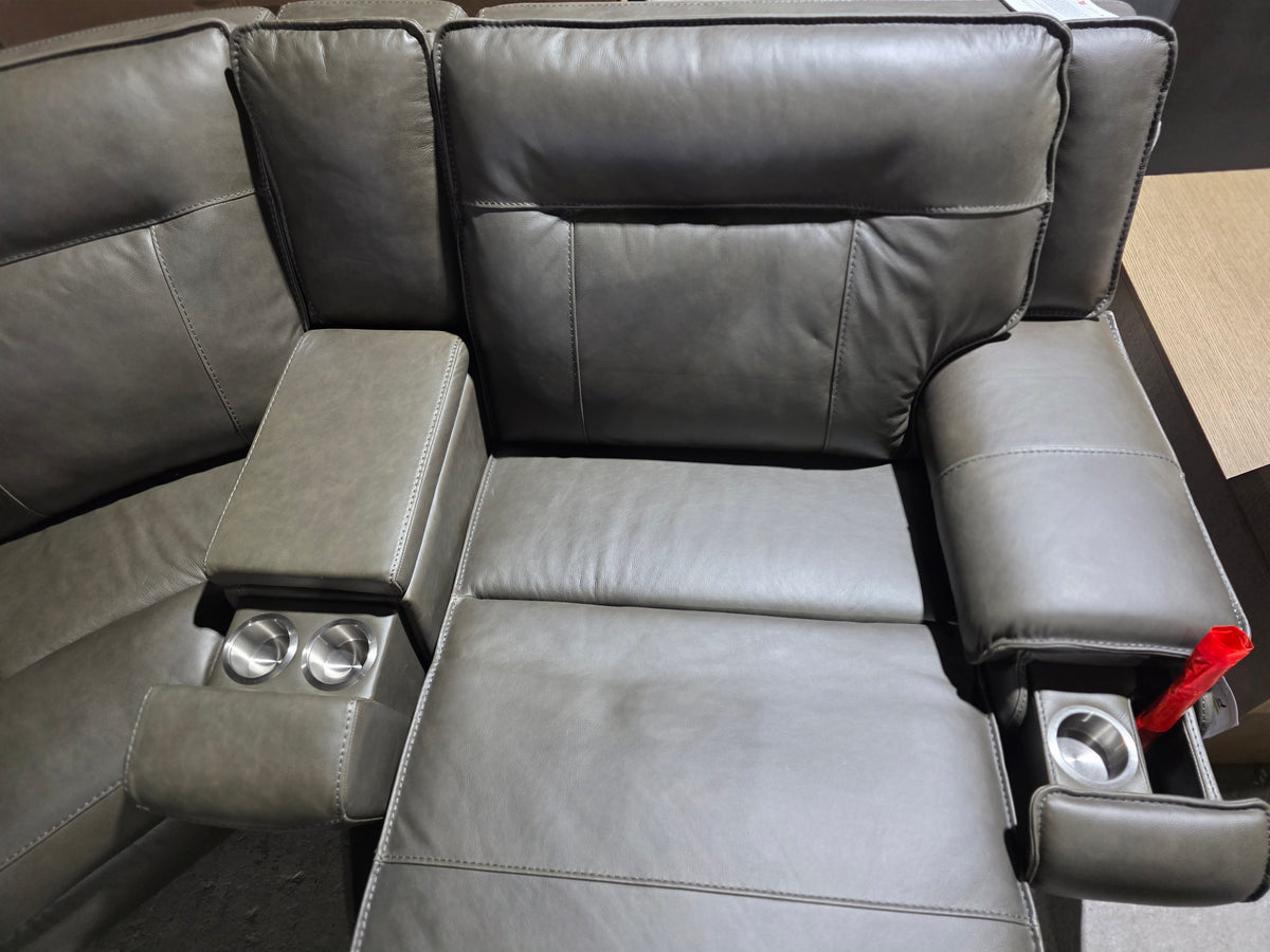 Hansley Leather Sectional w/ Reclining Chaise (Grey)