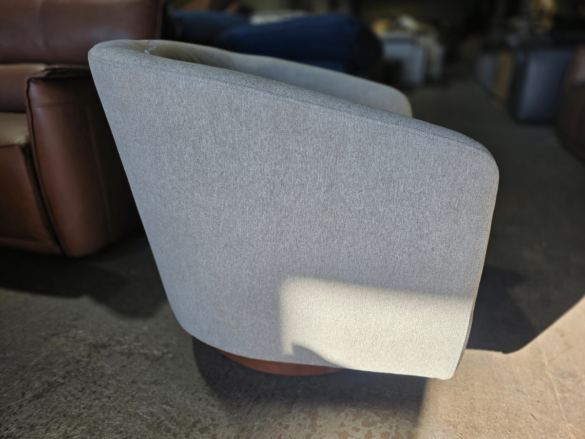 Solvie Fabric Swivel Chair (Dove)