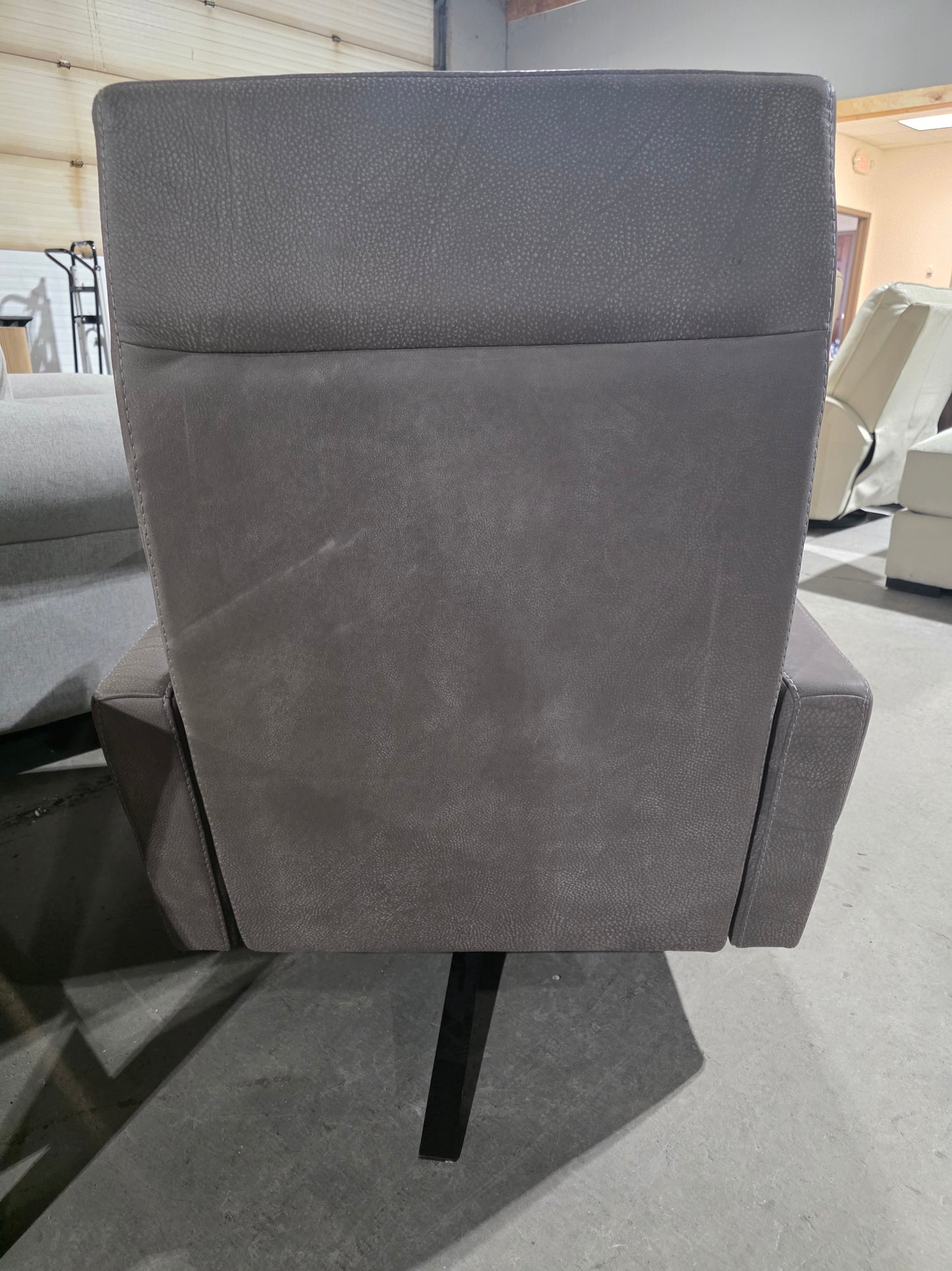 Brown Pushback Recliner