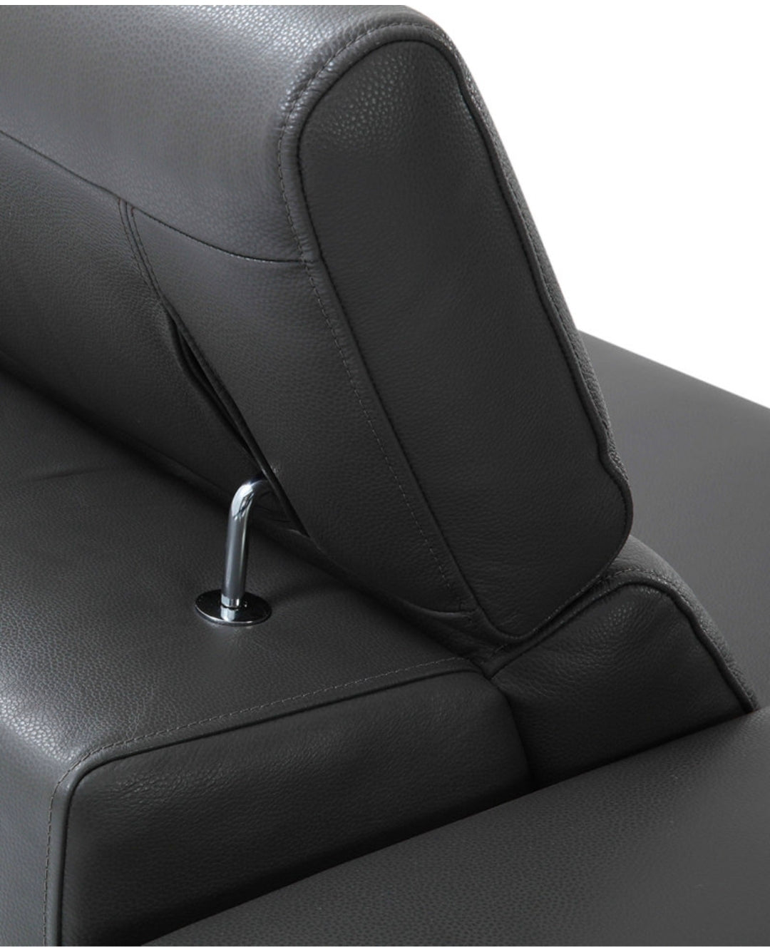 Nevio 5-pc Leather Sectional, 3 Power Recliners (Smoke Grey)